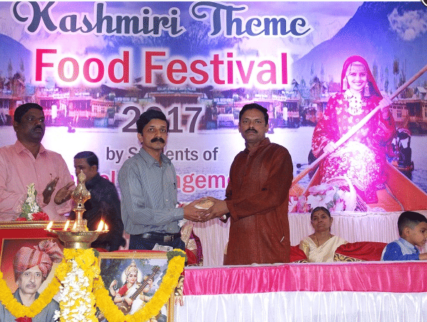 Manju Institute of Technology Satara Food Festival photo 5